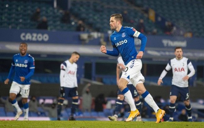 与对抗中 与对抗中